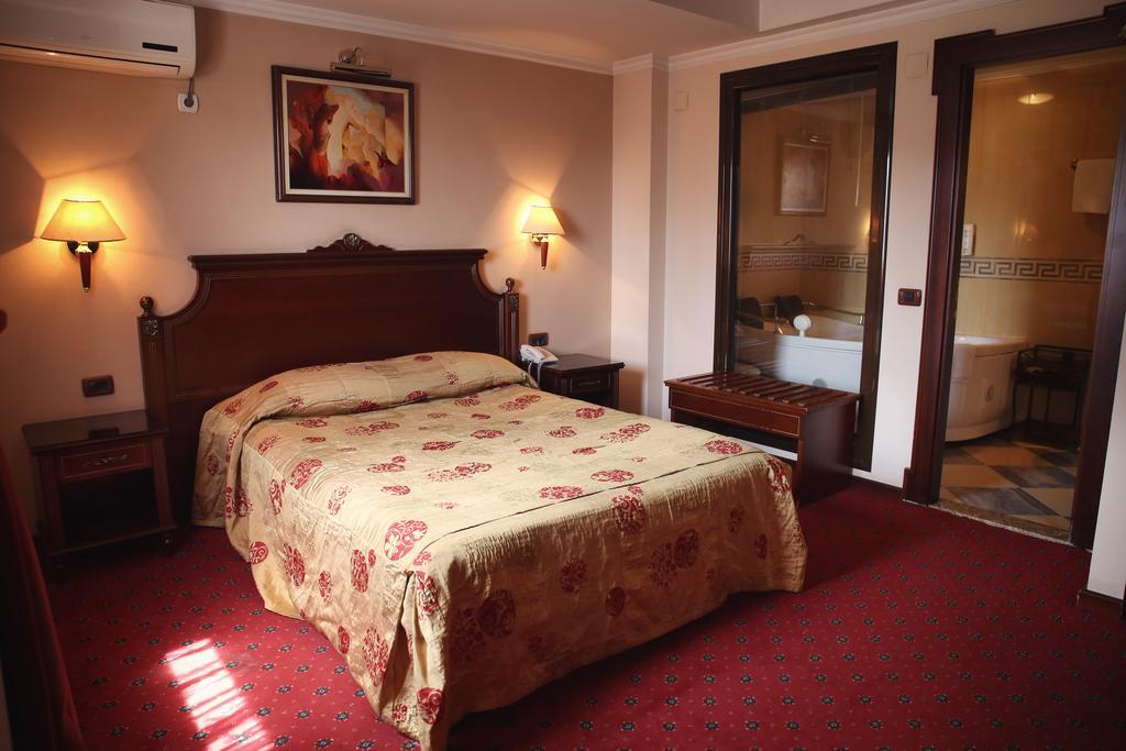Hotel Millenium Bitola Extérieur photo